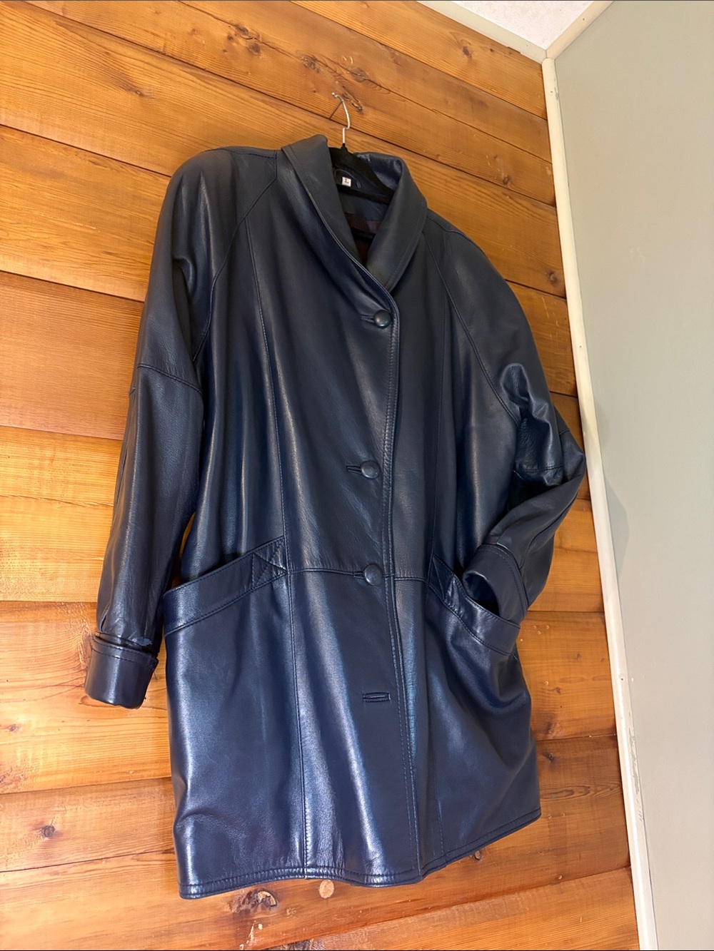 1990’s The Olde Hide House Large Black Leather Button Up Jacket